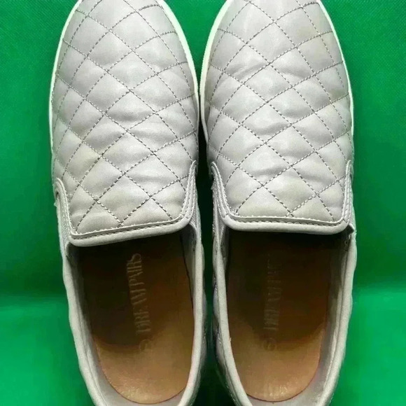 Dream Pairs Women's Sz 7 Gray Quilted Loafers - Picture 2 of 4